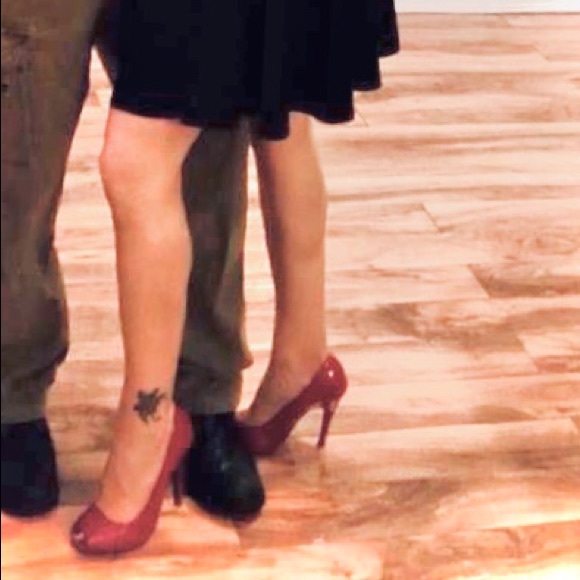 Buy 1 Get 1 FREE 🌸DeLicious Patent Leather peep-toe Heels🌸 - Picture 3 of 4